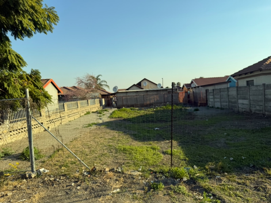 0 Bedroom Property for Sale in Boitekong North West